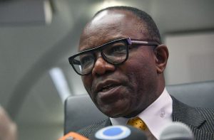 Nigerian minister of petroleum Emmanuel Ibe Kachikwu speaks to journalists during the 169th meeting of the Organization of the Petroleum Exporting Countries, OPEC, at OPEC headquarters in Vienna, Austria on June 2, 2016 (AFP Photo/Joe Klamar)
