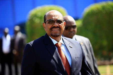 SudanÕs President Omar al-Bashir arrives to welcome South Sudan's President Salva Kiir Mayardit at Khartoum airport, Sudan November 1, 2017. REUTERS/Mohamed Nureldin Abdallah