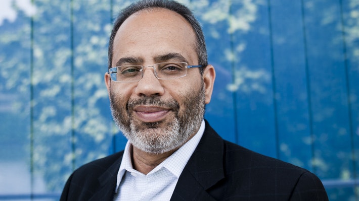 Dr Carlos Lopes was an Oxford Martin Visiting Fellow in 2017.