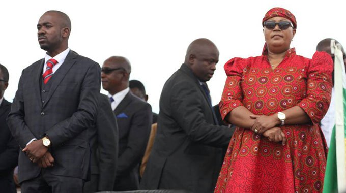 Tension was visible. Nelson Chamisa was flanked by Eng Mudzuri and Dr Khupe.