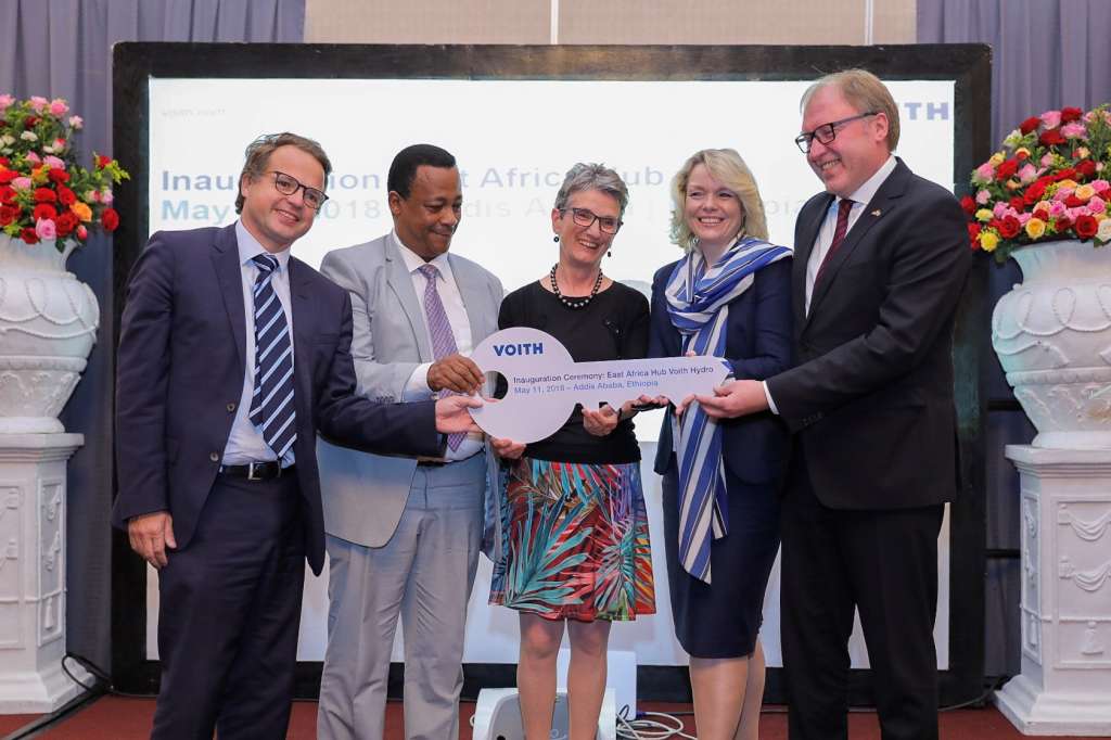 Symbolic hand-over of the key for the new Voith Hydro East Africa Hub in Addis Ababa, Ethiopia. On the picture (left to right): Mark Claessen, Managing Director Voith Hydro East Africa; Dr. Frehiwot Woldehanna, State Minister of Water, Irrigation and Electricity in Ethiopia; Brita Wagener, German ambassador to Ethiopia; Heike Bergmann, Senior Vice President Sales Africa; Uwe Wehnhardt, CEO of Voith Hydro and Member of the Corporate Management Board